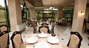 Hotel Hyperion - Image 2