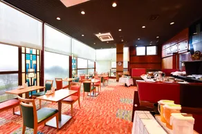 New Royal Hotel - Image 4