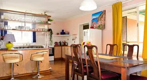 Two Pines, whole home in Tullamarine near airport! - Image 2