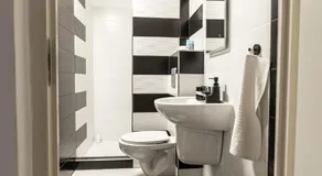 Barát Vendégház - Cosy Guesthouse - Teljes ház privát udvarral - 4 szoba, 2 fürdő - Image 2