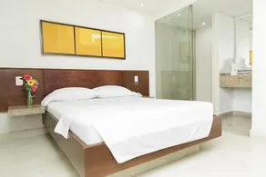 Hotel Romanza - Image 2