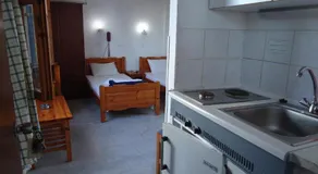 Nicholas House - Image 3