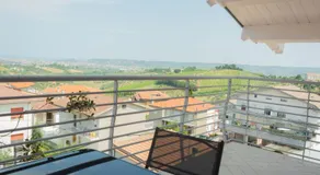 Morelli's Suite Home - Image 3