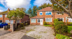 Driveway Stunning 3Bed Home In Sale Sleeps 7 - Image 4