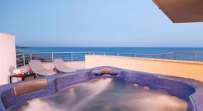 Pegasos Deluxe Beach Hotel - Image 4