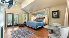 The Grand Treehouse Resort - Image 2