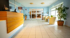 b4 Hotel - Image 4
