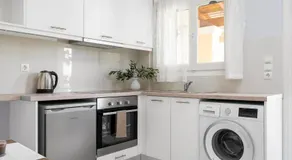 Hilltop Holiday Residence - Image 4