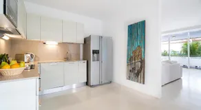 Billionaire Beachfront Apartments - Image 5