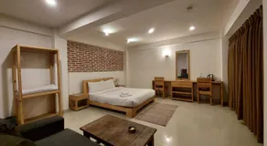 Sayami Home - Image 2