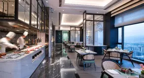 Kingdom Hotel - Image 2