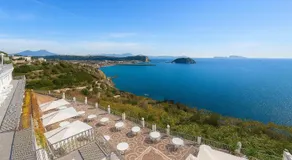 Hotiday Pozzuoli - Image 2