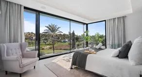 Villa Sandie Front Golf Cinema Room Sauna Jacuzzi Kids Playground - Image 2