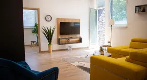 Emerald Residence Apartments - Image 2