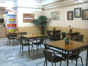 GV Hotel - Davao - Image 4