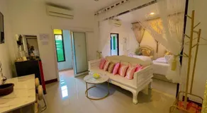 FAI KHAM BOUTIQUE - Image 2