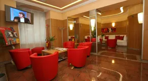 Le Petit Hotel - Image 4