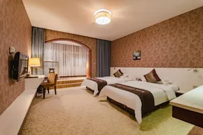 HSBC Hotel (Longfengshan Ancient Town Branch) - Image 2