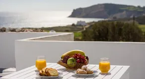 Sarantis Suites & Apartments - Image 4