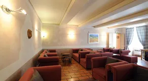 Hôtel Restaurant Montmirail - Image 2