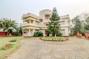 OYO Home 66494 Comfortable Stay Rajarhat - Image 5