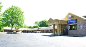 Budget Inn Falls Church - Image 4
