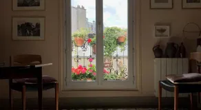 Cozy Montmartre apartment with views over rooftops - Image 3