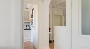 Elegant near Old Town - free parking - Image 2