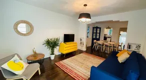 3 Bedroom Apartment with Backyard Oasis - Image 2