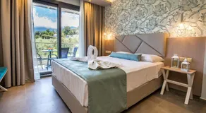 VERANO LUXURY STUDIOS - Image 2