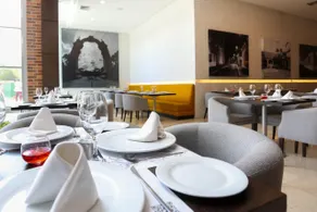 Hotel Manantial Valencia - Image 5