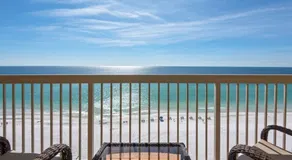 Pelican Beach Resort, Direkt på stranden, öppen 18-26 september - Image 3