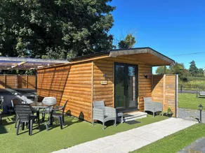  Bambi's Hideaway - Image 4