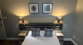 Holborn Hotel - Image 2