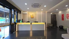 One Point Hotel - Image 5