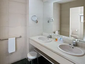 Apartamentos TH Las Rozas - Image 4