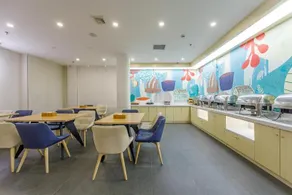 Hanting Hotel Shanghai Railway Station - Image 4