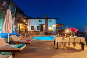 Luxurious Mediterranean Villa with Infinity Pool - Image 3