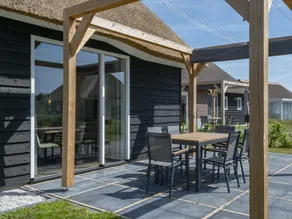 Thatched Villa in a Holiday Park - Image 5