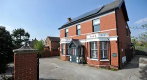 Beechurst Serviced Apartments - Image 5