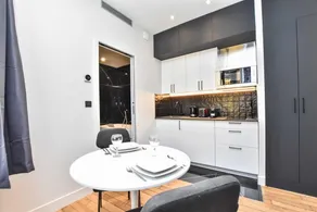 Chic studio w/ jacuzzi - 2P - Opera - Image 3
