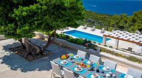 Luxury Villa Castello di Pietra Brač with Heated Pool near Pučišća - Image 5