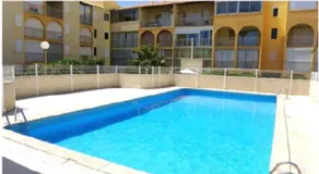 Appartement T2 avec son rez de jardin de 40 m2 5 couchages 250m de la plage et 15km de l'Arena - Image 2