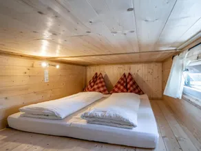 Cozy Chalet in Niedernsill near Lake - Image 5