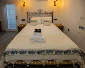 Akkum Hotel - Image 2