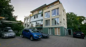 Cozy Garden Free parking - Image 3