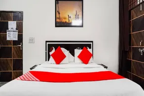 OYO Flagship 69520 Amazing Stays Near M2k Cinemas Rohini - Image 5