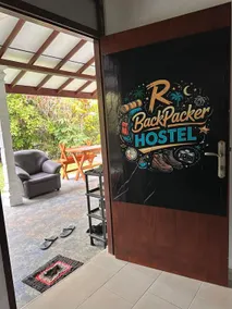 R BackPacker Hostel - Image 4