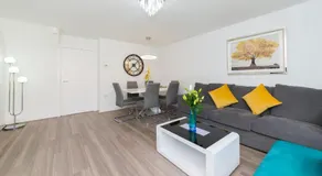 Greenfield Modern 3BR Home - Southcote lane , Reading - Image 2