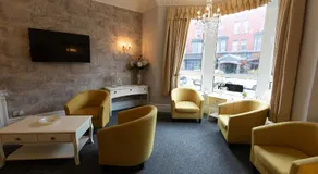 The Carlton - Image 5
